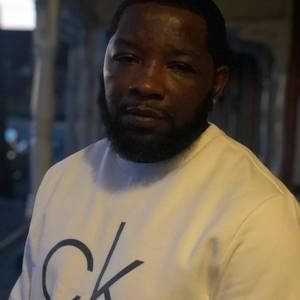 Meet your Posher, Louis